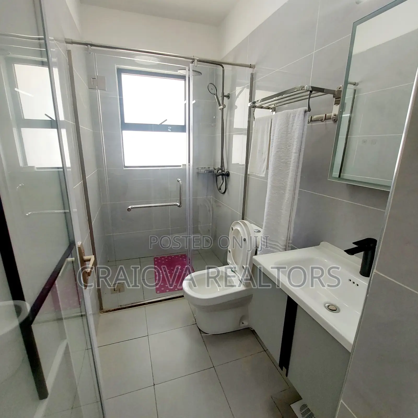 4bdrm Apartment in Gateway Mall Area for sale