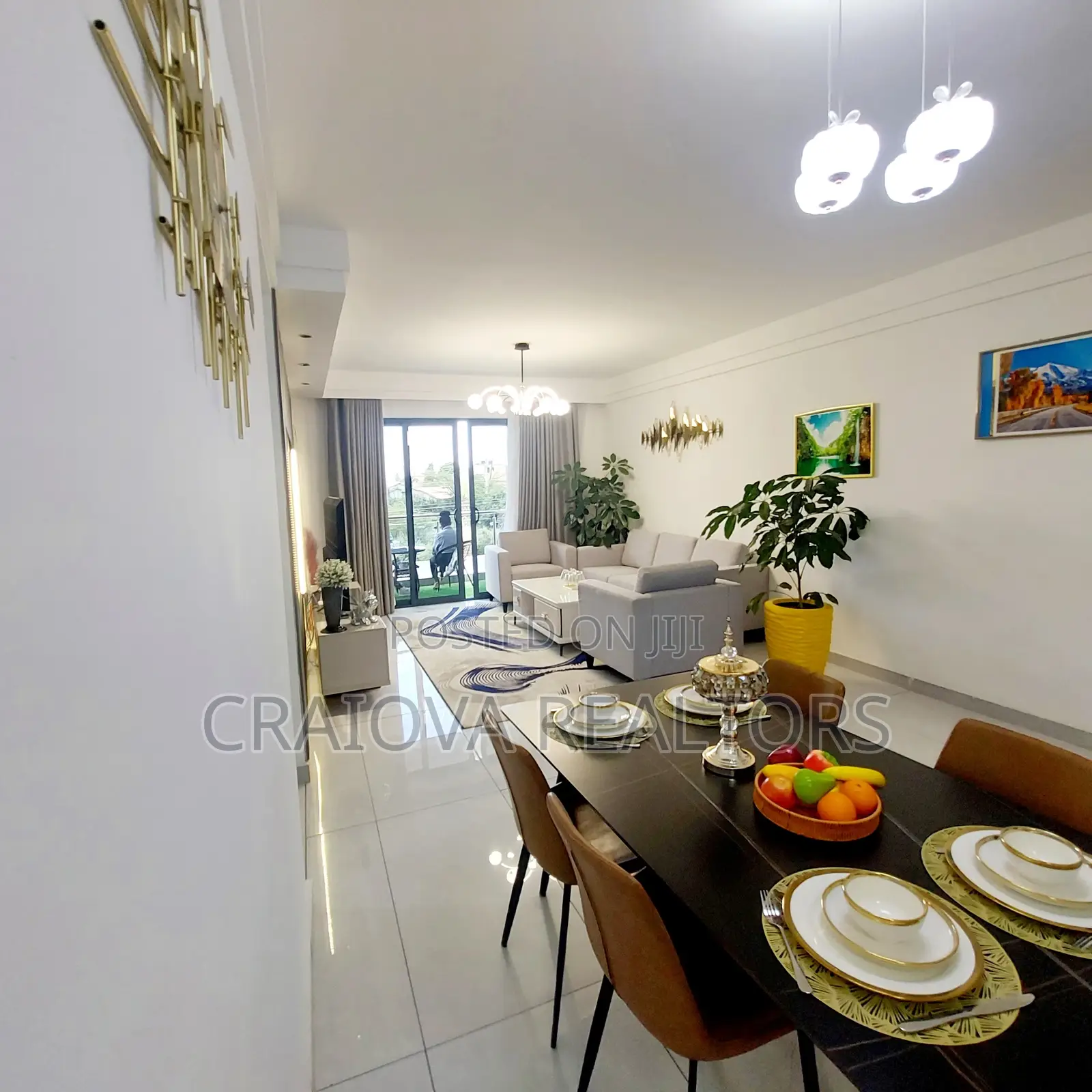 4bdrm Apartment in Gateway Mall Area for sale