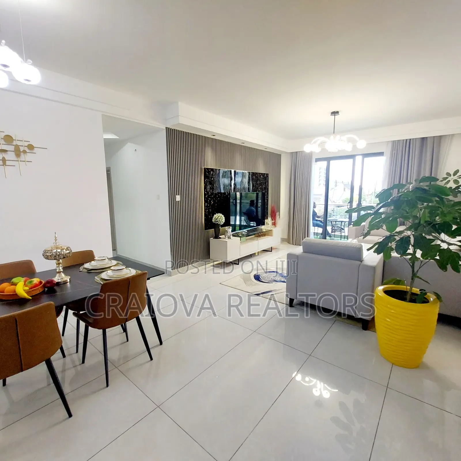 4bdrm Apartment in Gateway Mall Area for sale