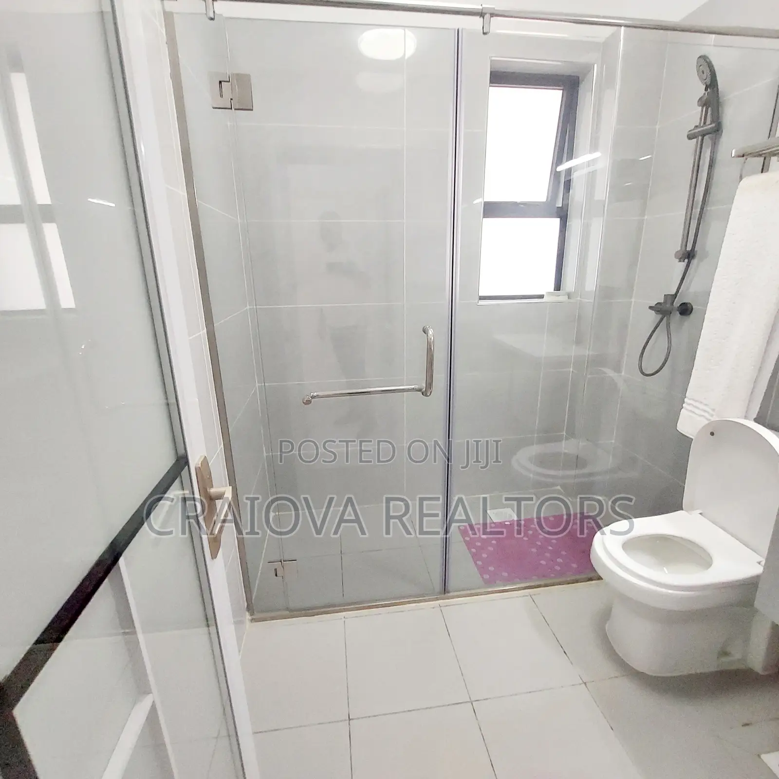 4bdrm Apartment in Gateway Mall Area for sale