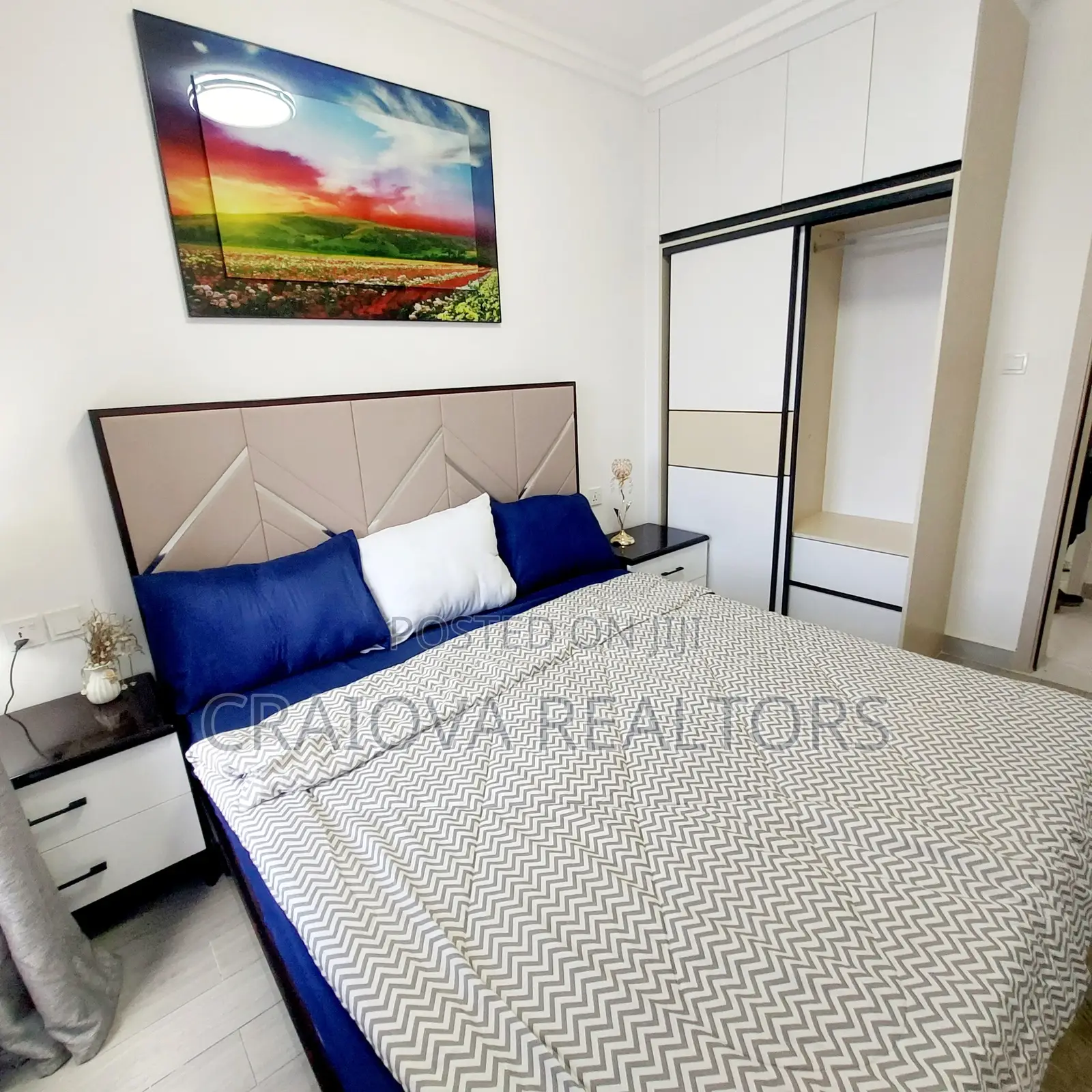 4bdrm Apartment in Gateway Mall Area for sale