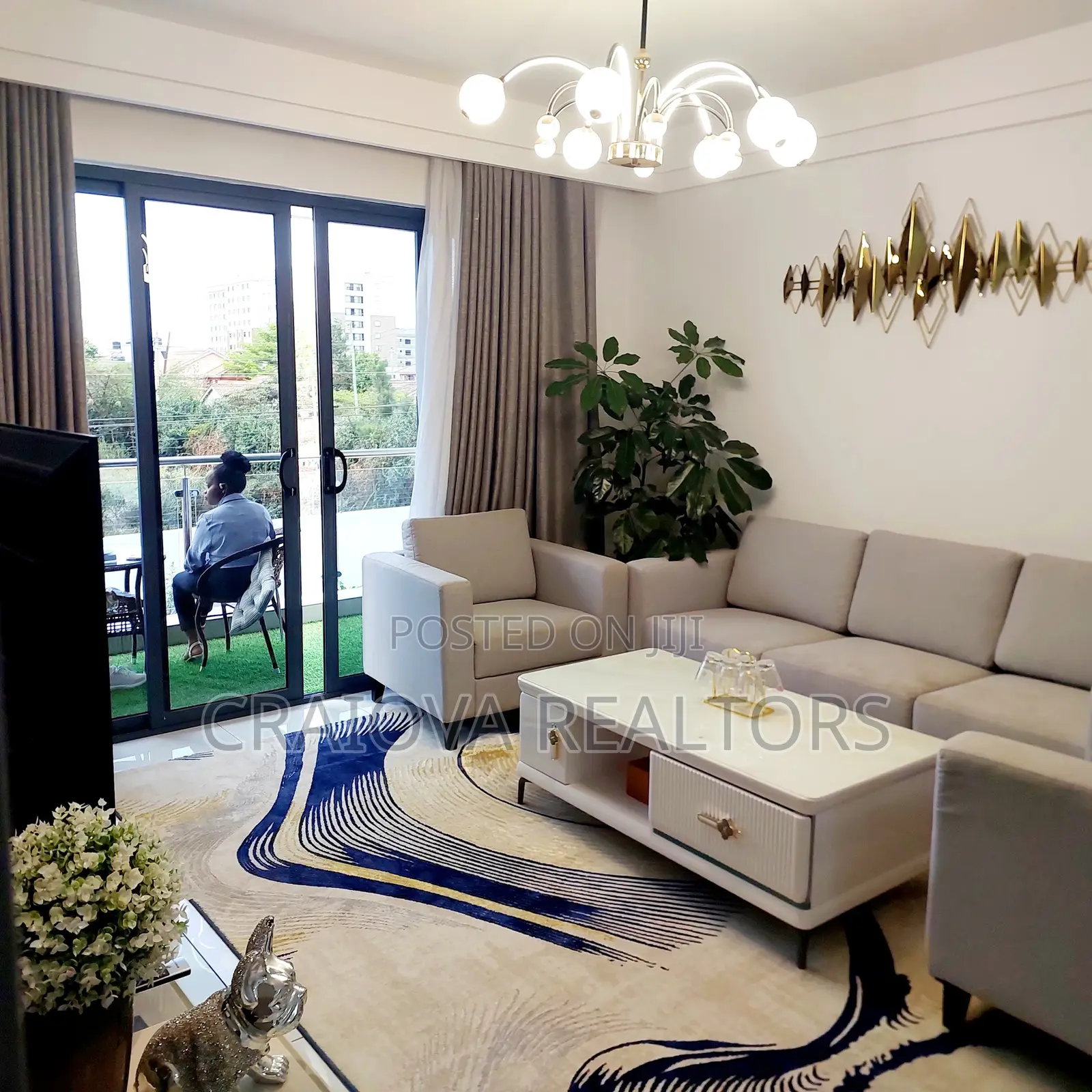 4bdrm Apartment in Gateway Mall Area for sale