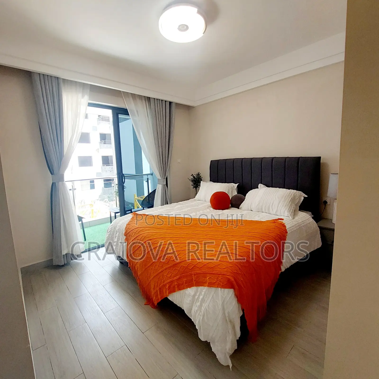 2bdrm Apartment in Gateway Mall Area for sale