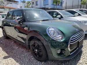 Mini Cooper 2017 Green