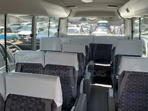 Isuzu NQR 2017 White