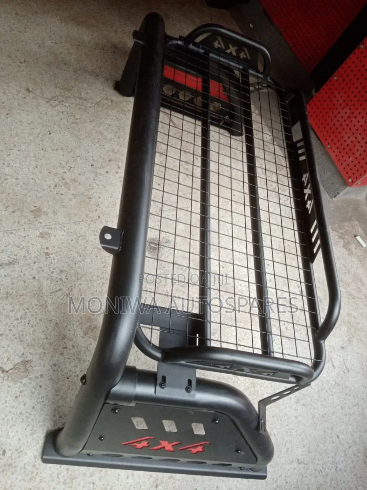 Heavy Duty 4*4 Roll Bar With Carrier