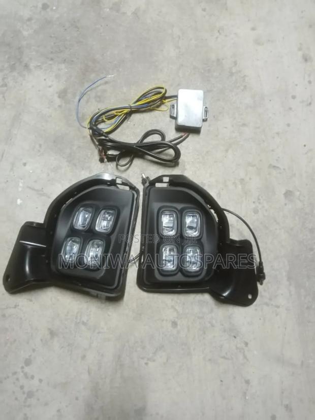 Fog Light Toyota Hiace 7l Box Led 2012