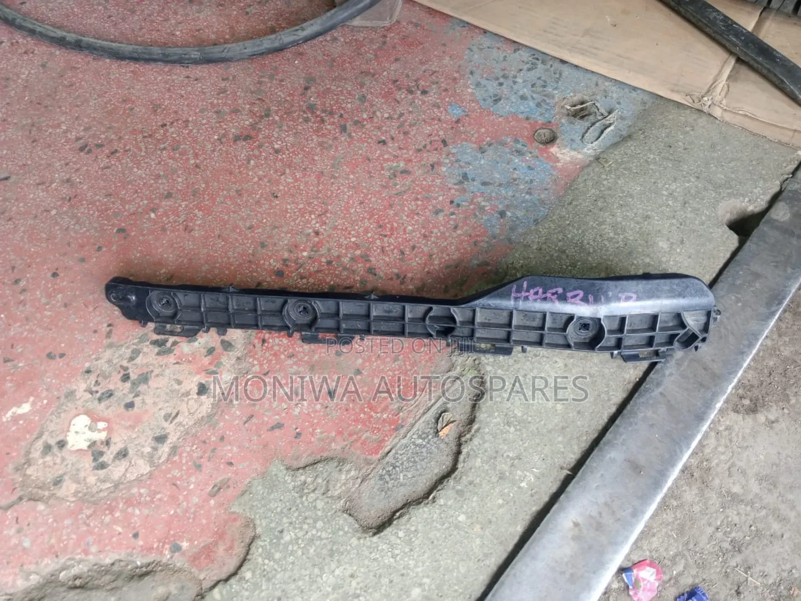Original Rear Bumper Slide/Holder Harrier New Model 2014