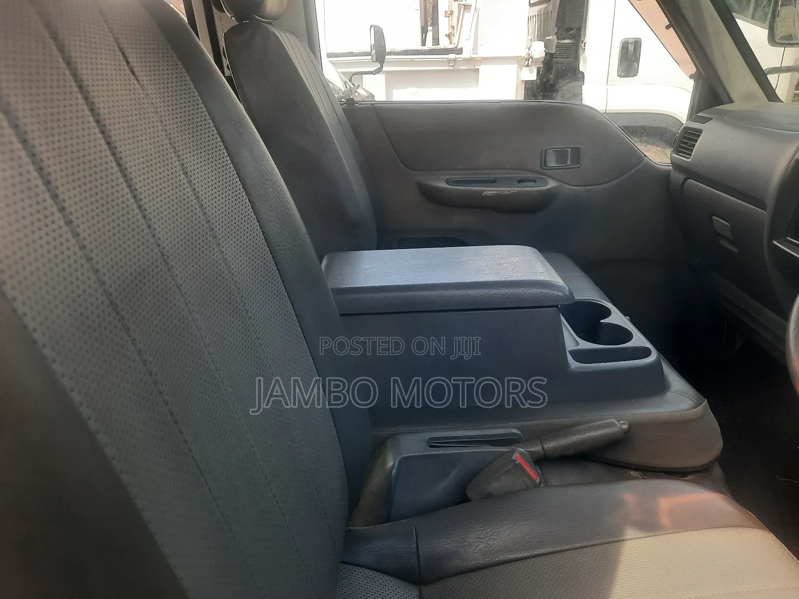 Mazda Bongo 2017 White