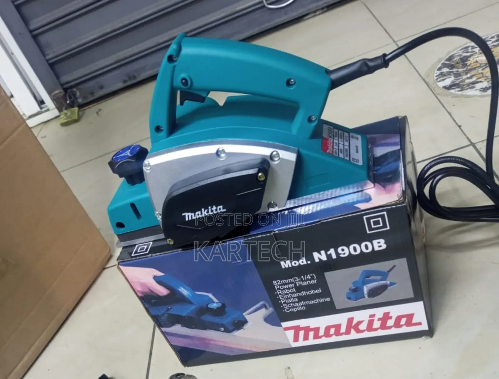 Makita Electric Planner - 680watts