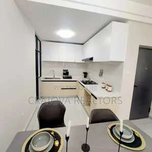 2bdrm Apartment in Gateway Mall Area for sale