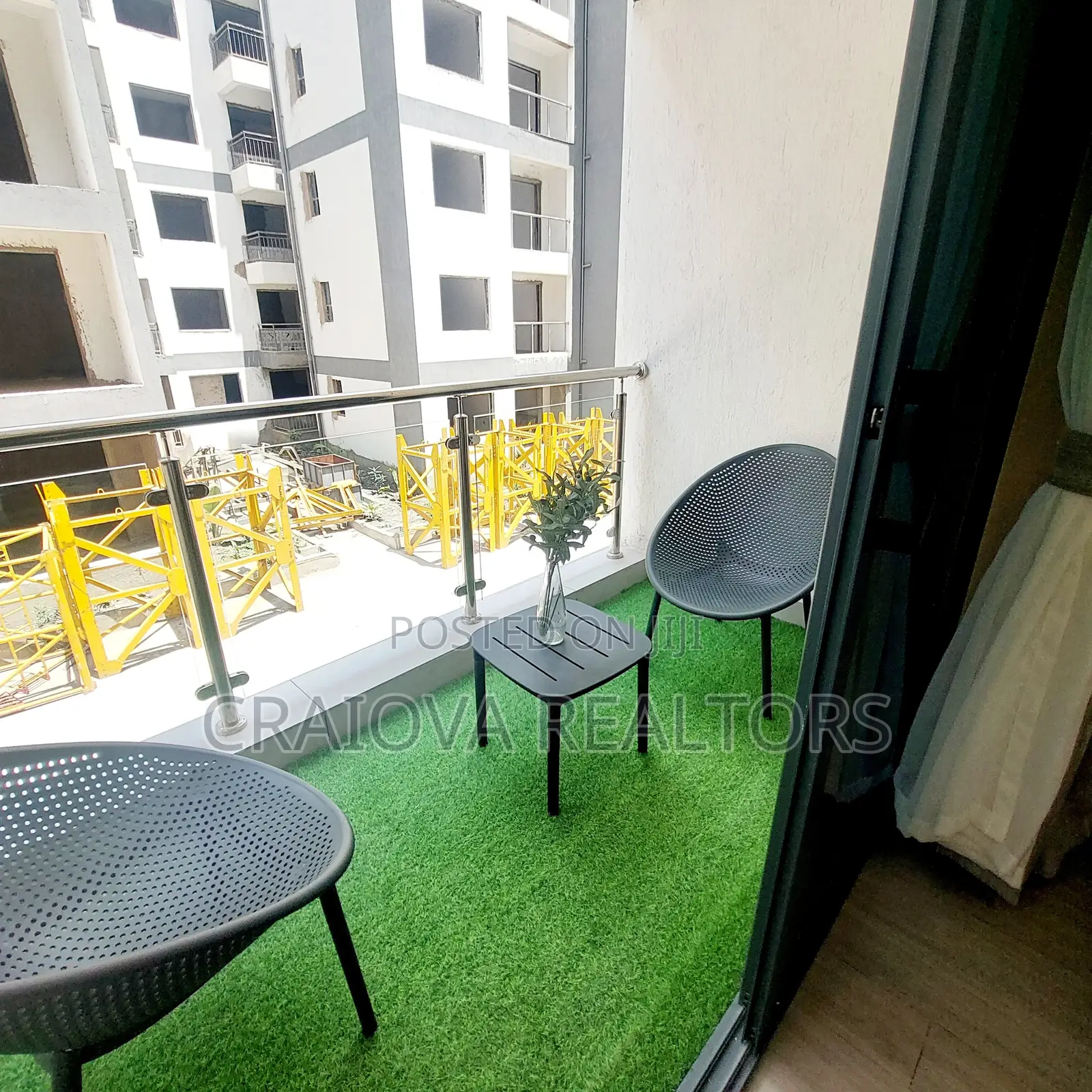 2bdrm Apartment in Gateway Mall Area for sale