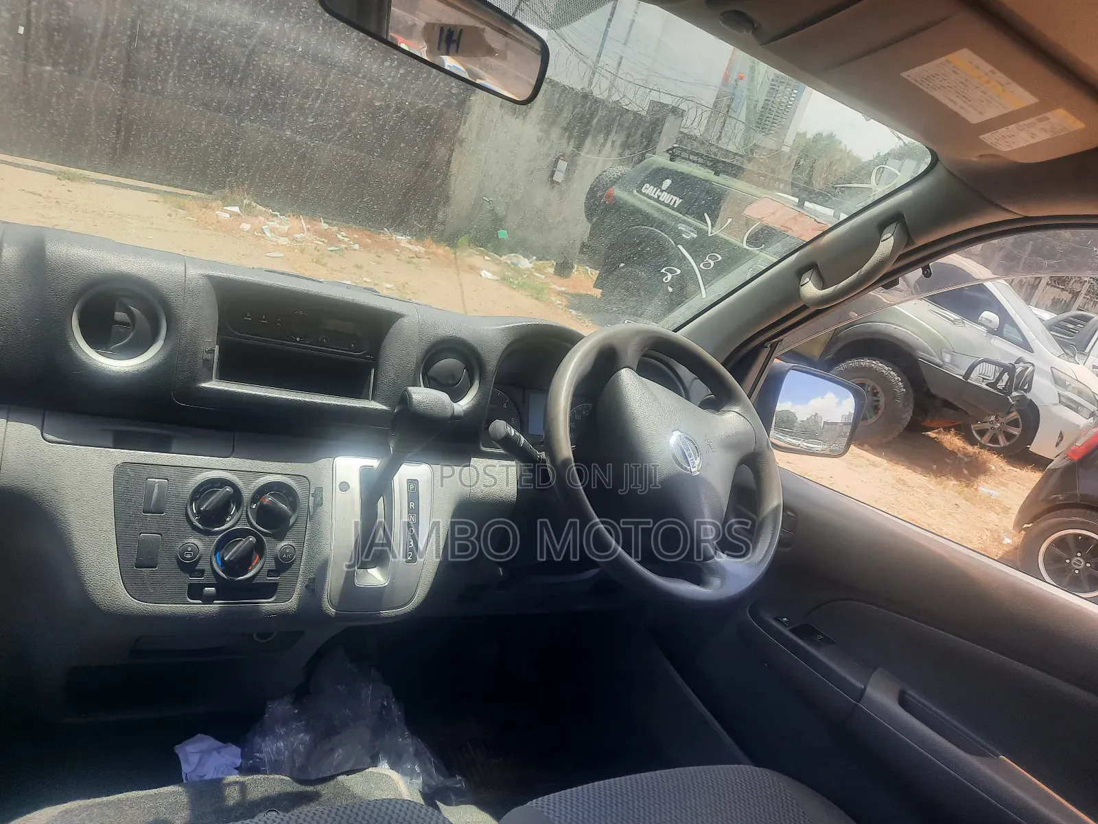 Nissan Caravan (Urvan) 2018 Grey