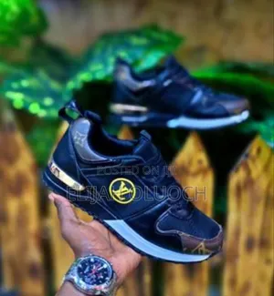 Louise Vuitton Sneakers