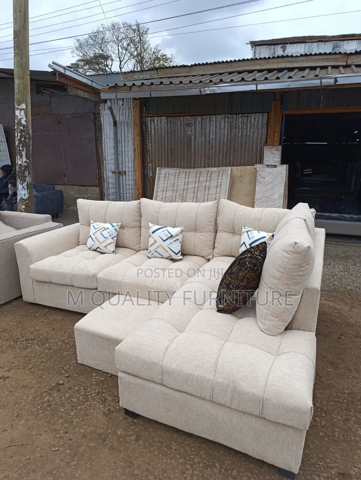 6 Seater Modern Sofa With Back Pillows
