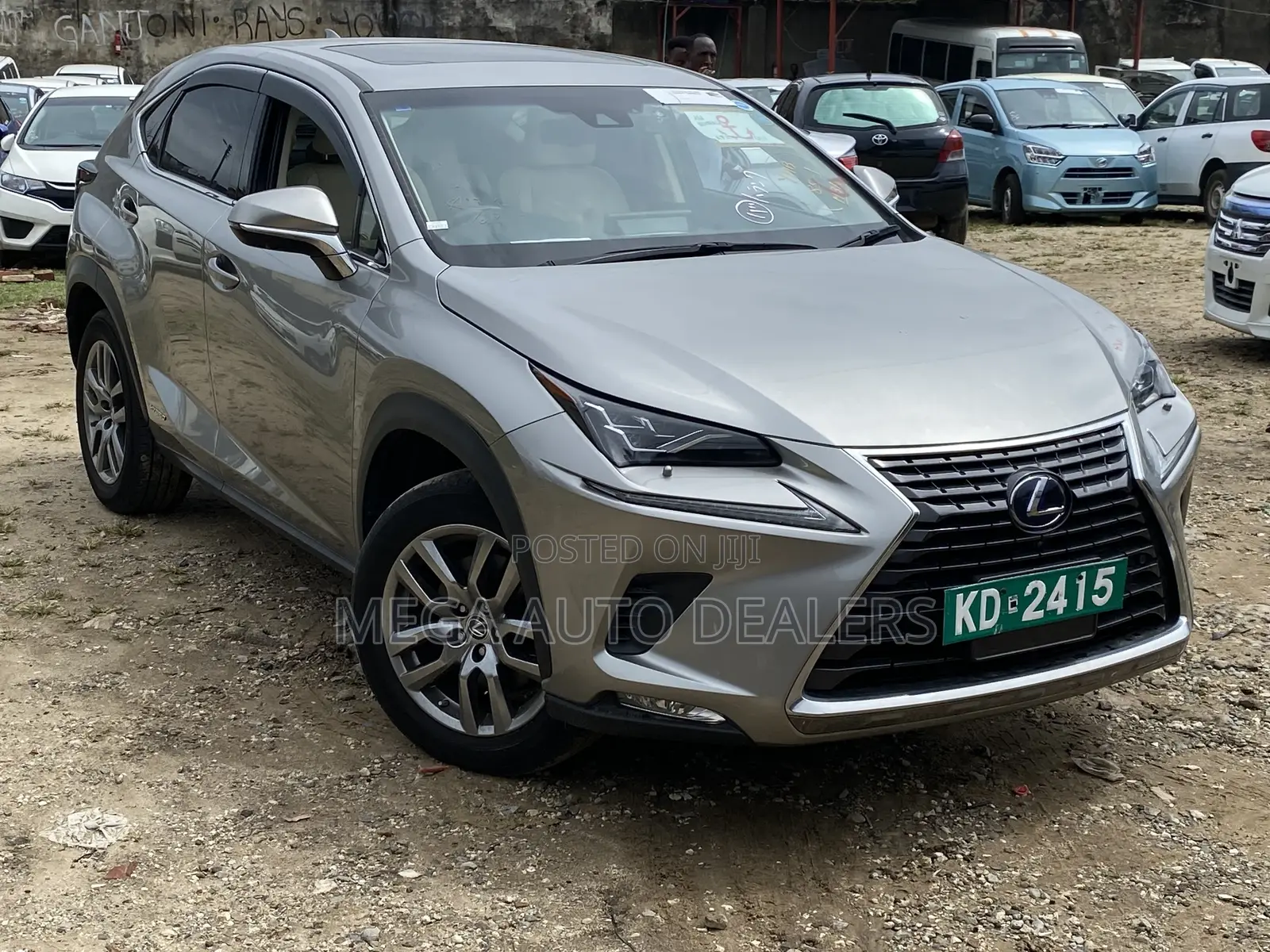 Lexus NX 300h Base 4x4 (2.5L 4cyl 2A) 2018 Silver