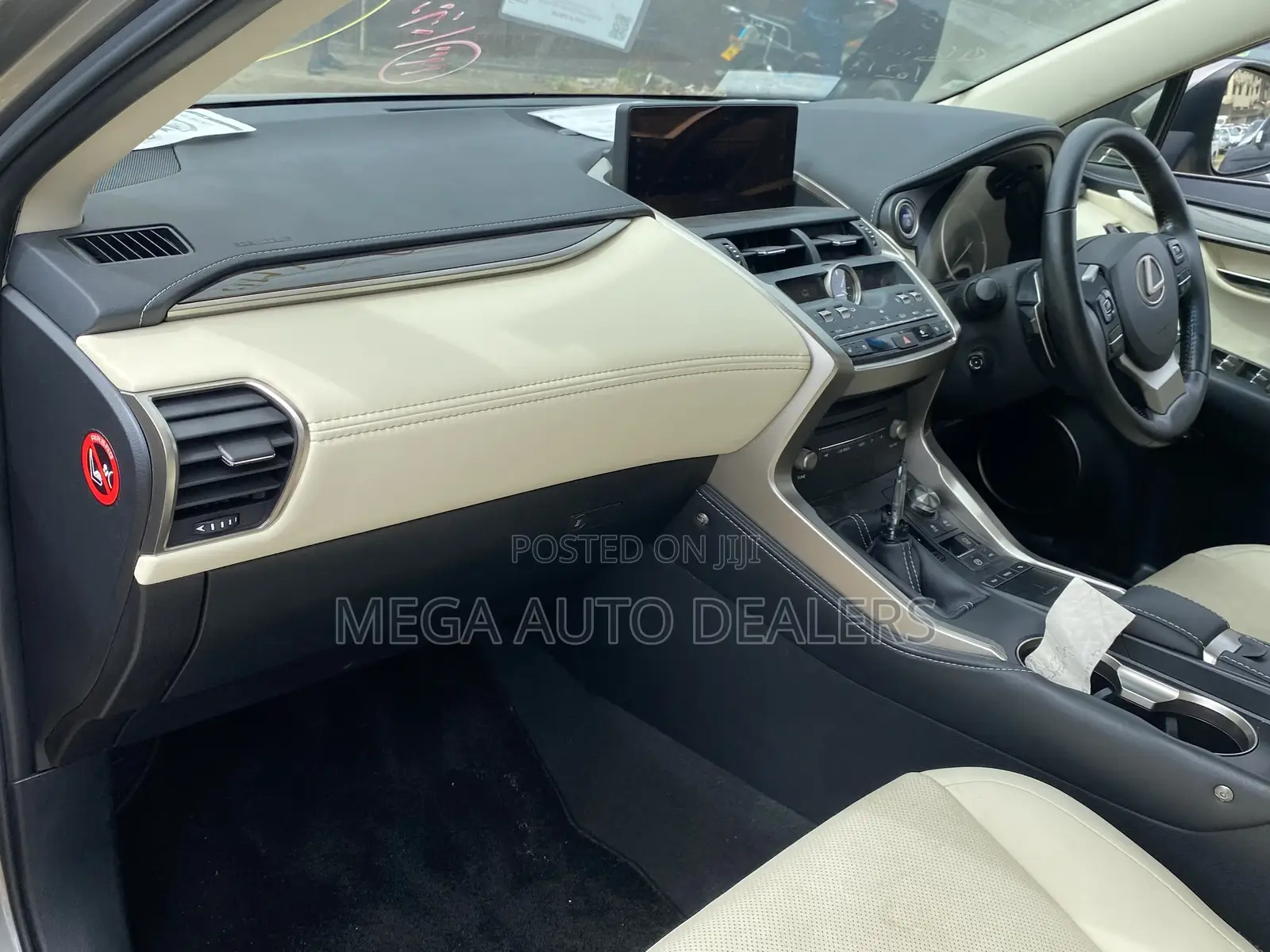 Lexus NX 300h Base 4x4 (2.5L 4cyl 2A) 2018 Silver