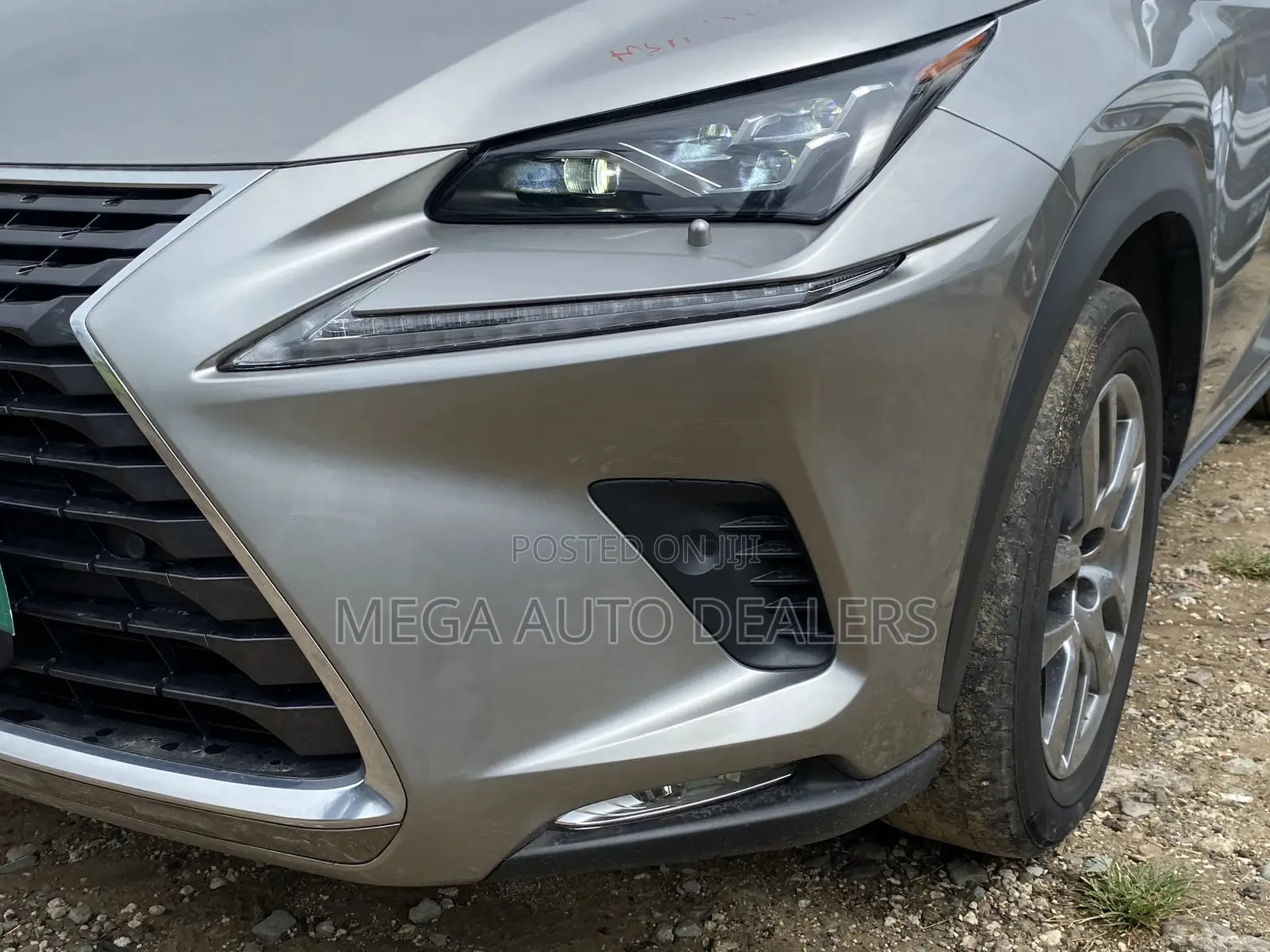 Lexus NX 300h Base 4x4 (2.5L 4cyl 2A) 2018 Silver