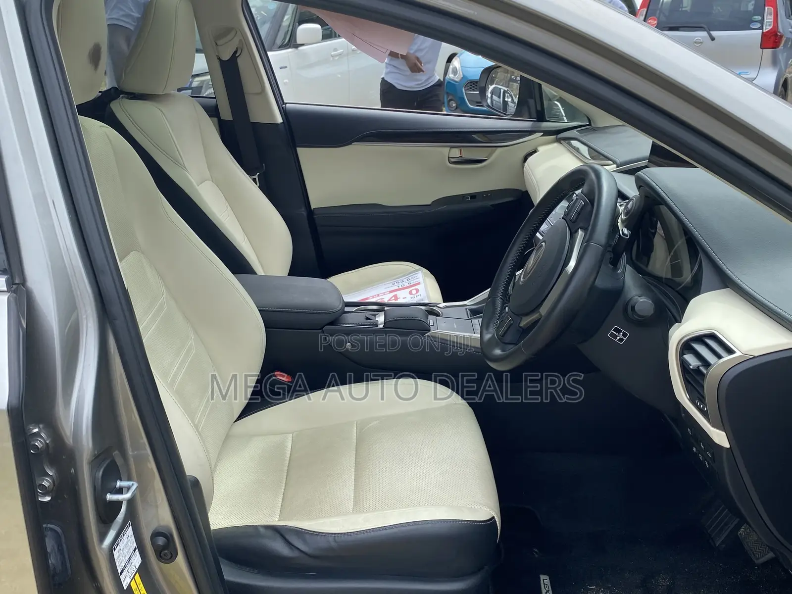 Lexus NX 300h Base 4x4 (2.5L 4cyl 2A) 2018 Silver
