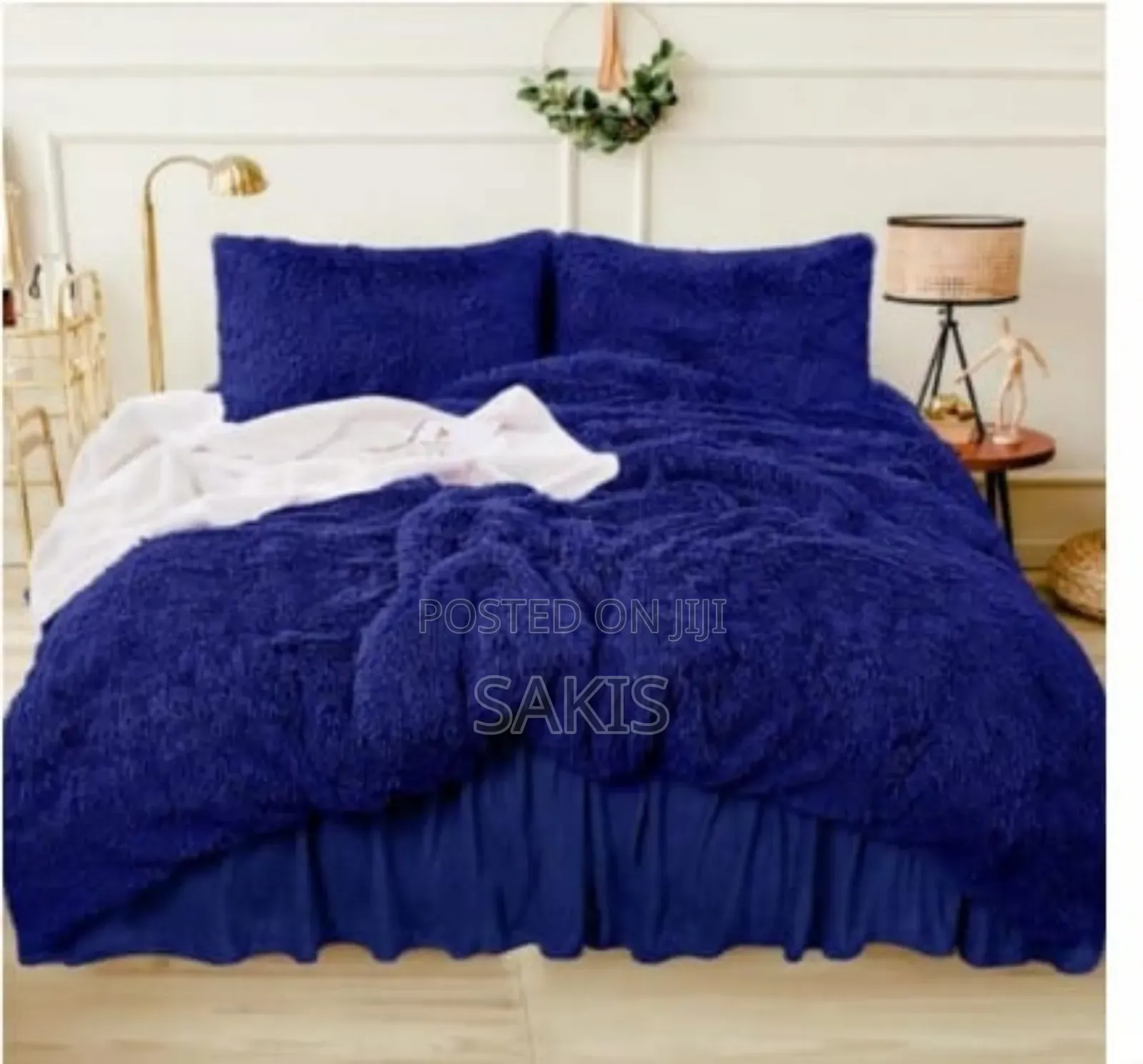 Size 6ft X 7ft Fluffy Duvet Sets (1 + 1 + 4). Free Delivery