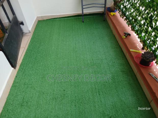 Artificial Grass Carpets for Balcony and Indoor Spaces - thumbnail 2