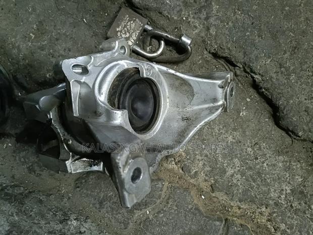 Honda Step Wagon Engine Mounting - main view