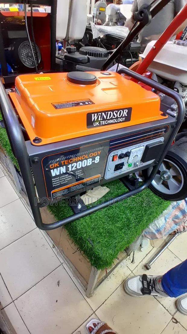Windsor UK 1KVA Gasoline Powered Generator - thumbnail 3