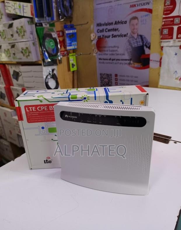 Huawei B953s Home Network Router - main view