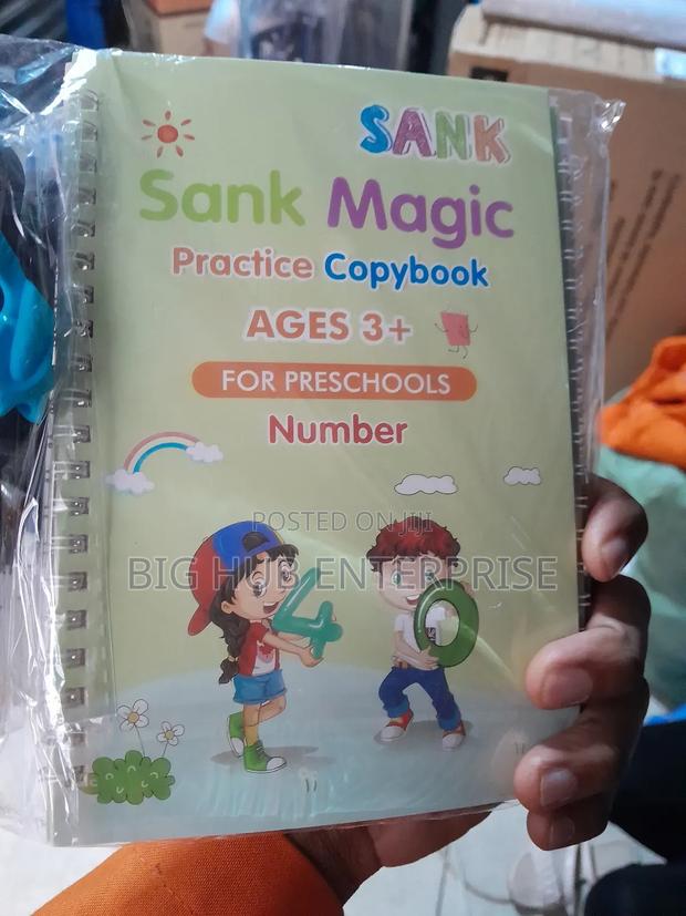 Reusable 4 Magic Books + 10 Refill Set - main view