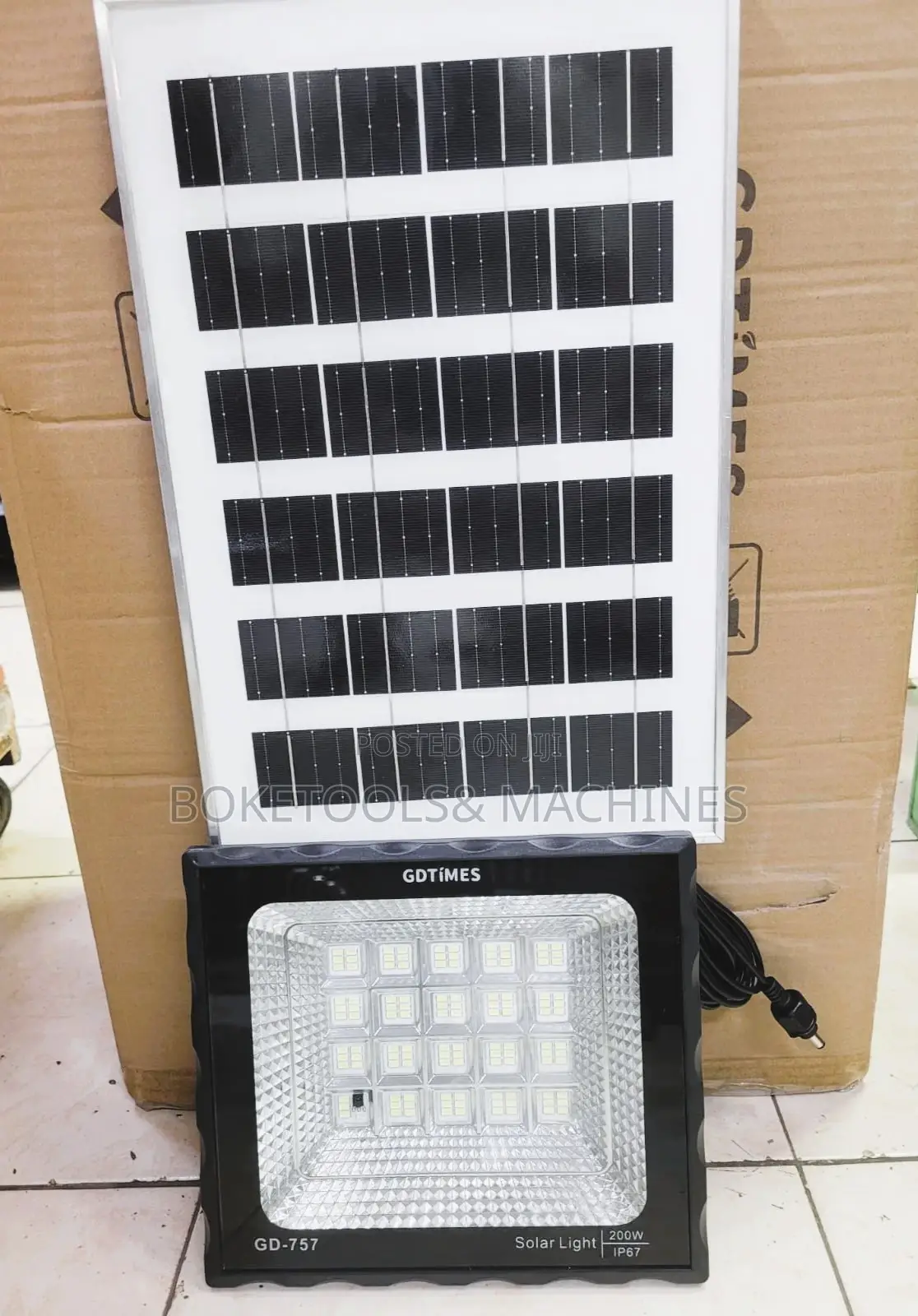 Solar 200watts Flood Light