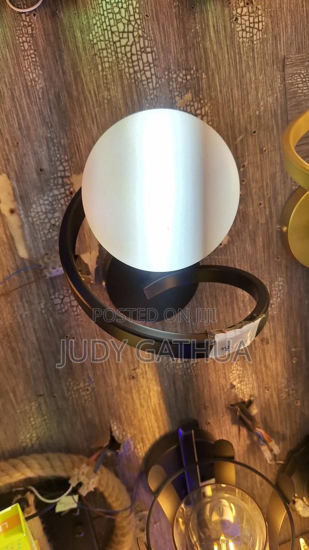 Wall Bracket Light - main view