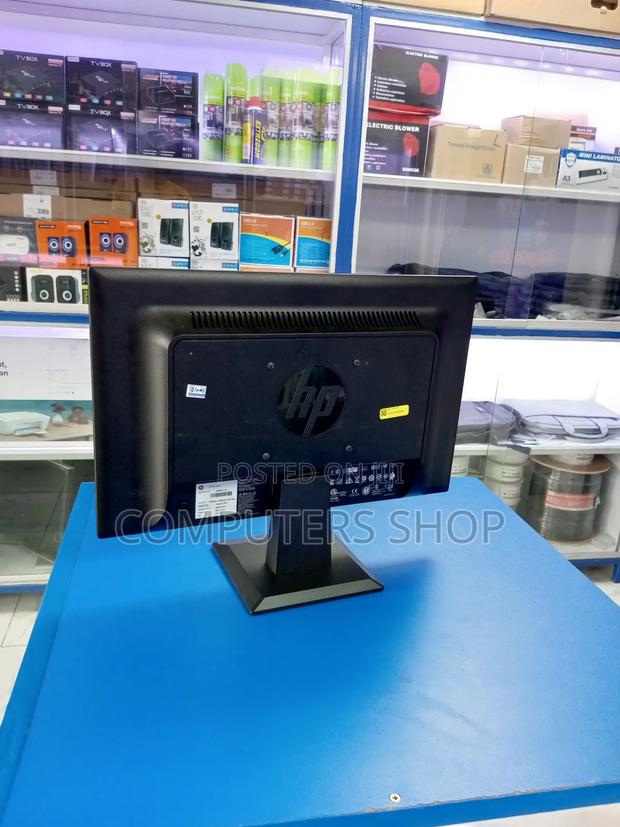 HP 19" Monitor Wide - thumbnail 3