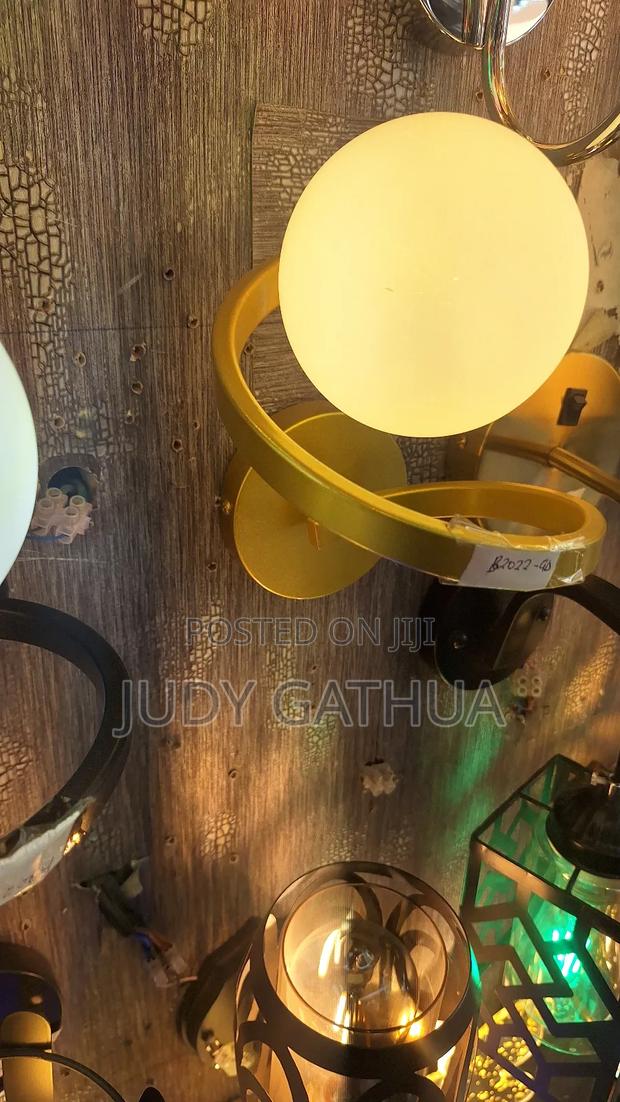 Wall Bracket Gold