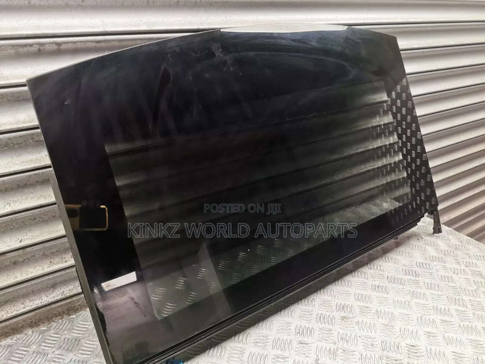 Land Rover Freelander 2 Panoramic Sun Roof Rear Glass 2011-1