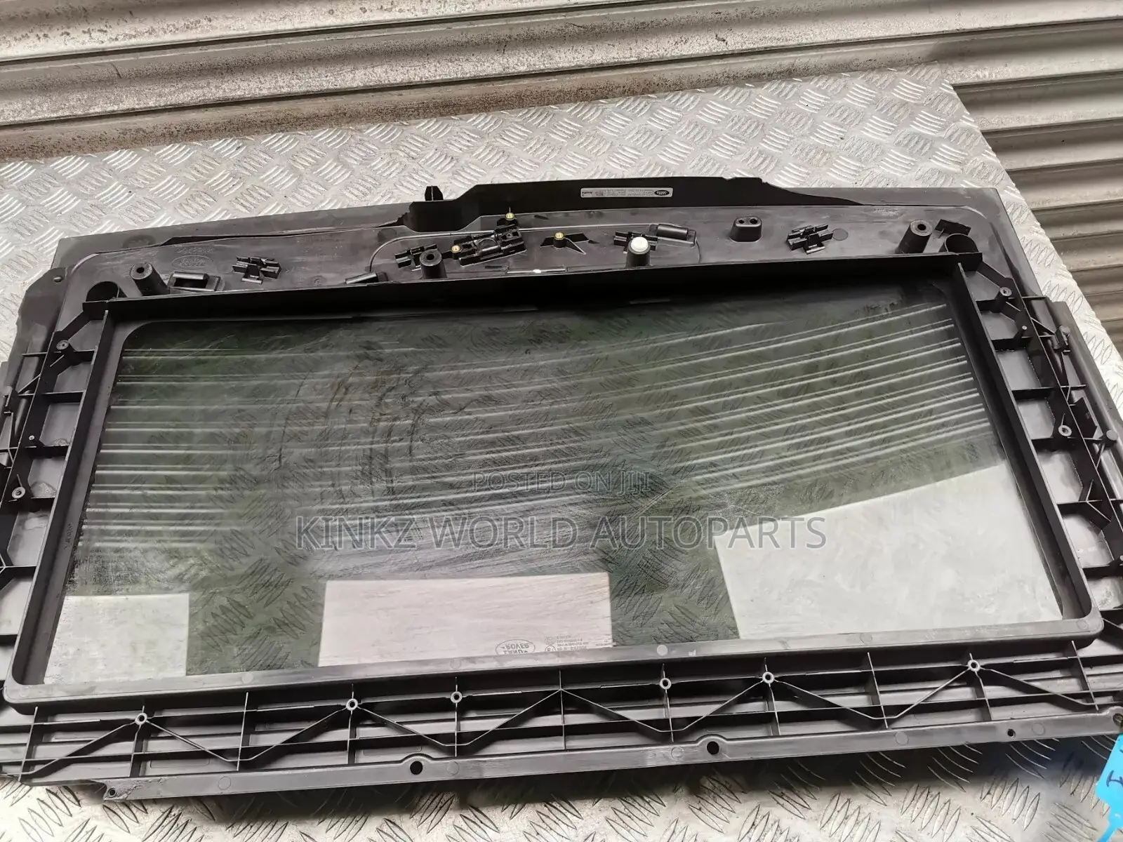 Land Rover Freelander 2 Panoramic Sun Roof Rear Glass 2011-1