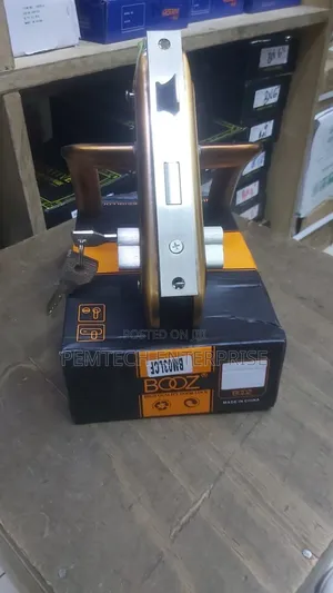 BOOZ BM03LCF Door Locks