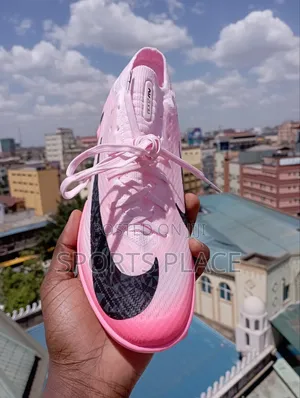 Air Zoom Mercurial Vapor XV Mad Brilliance Turf Soccer Boots