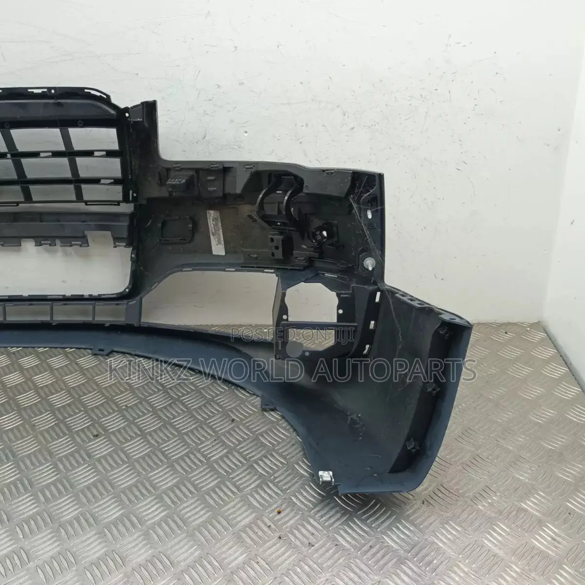 Original Audi A8 Front Bumper Facelifth0807437f