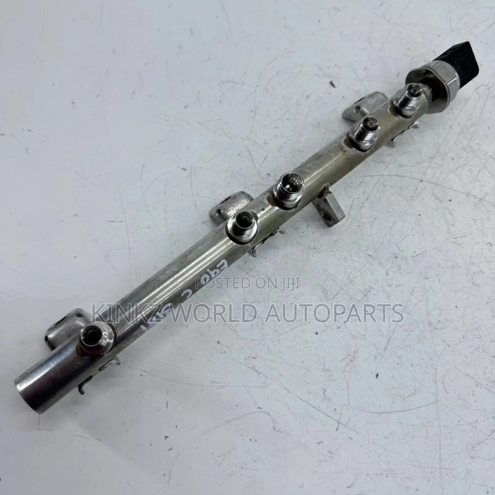 BMW X5 X3 3 Series High Pressure Fuel Rail Injector 7795514