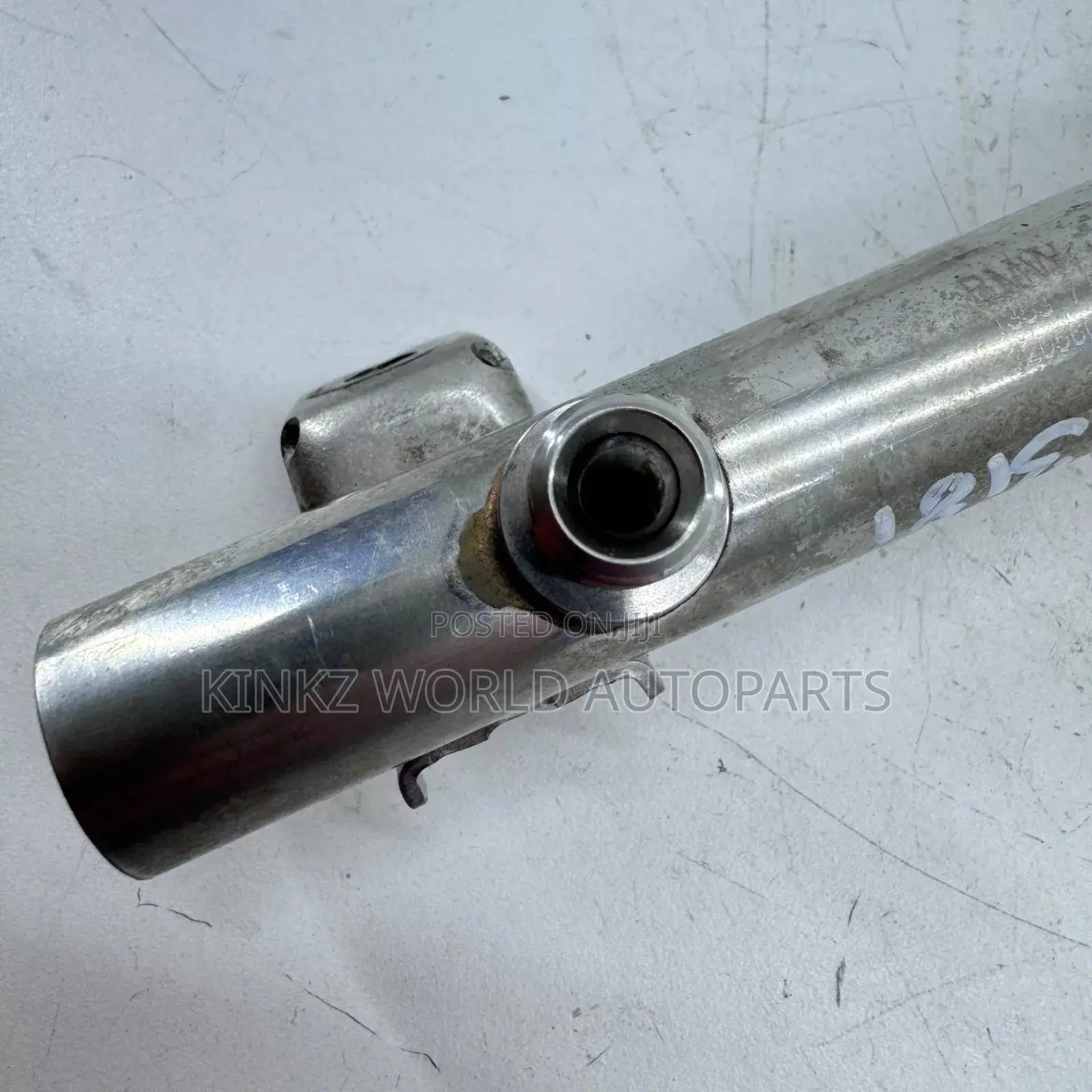 BMW X5 X3 3 Series High Pressure Fuel Rail Injector 7795514