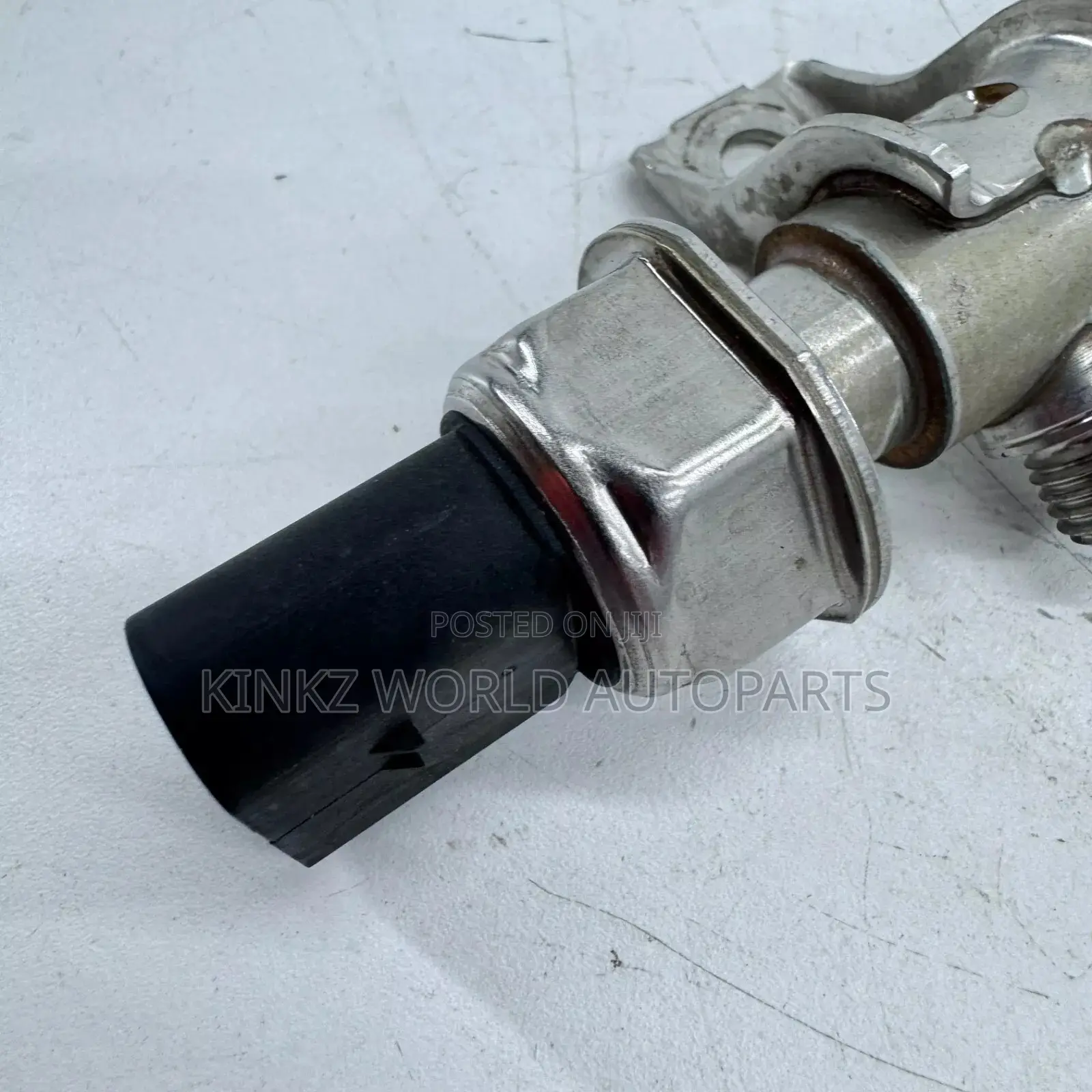 BMW X5 X3 3 Series High Pressure Fuel Rail Injector 7795514