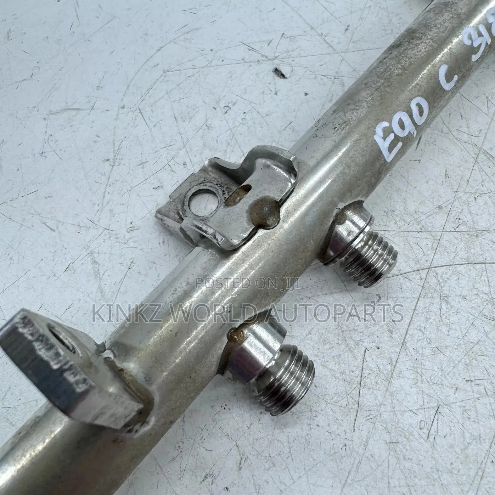 BMW X5 X3 3 Series High Pressure Fuel Rail Injector 7795514