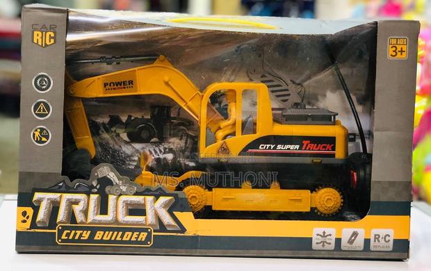 Remote Controlled Excavator Toy Car - thumbnail 5