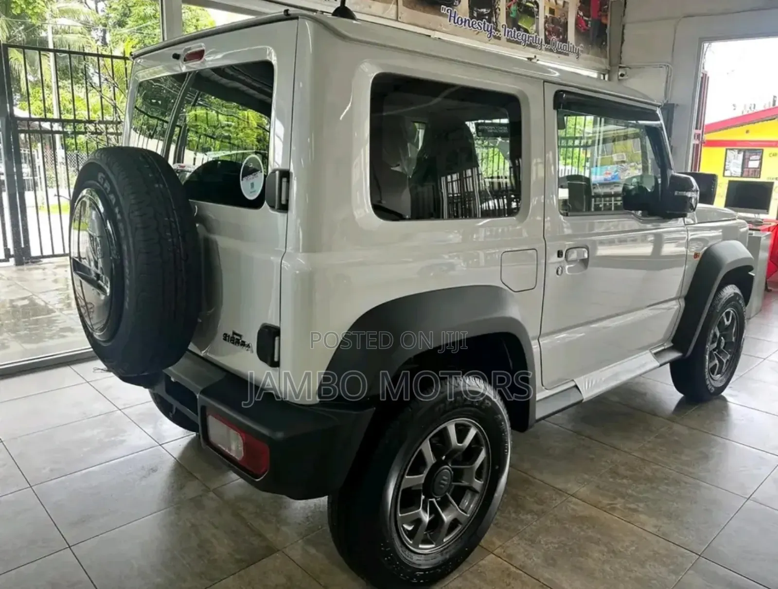 Suzuki Jimny 2019 White