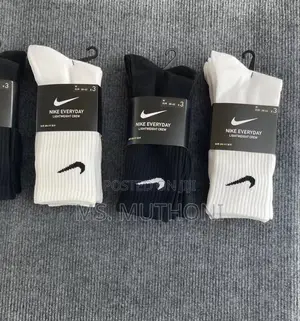 2 Pairs Nike Socks