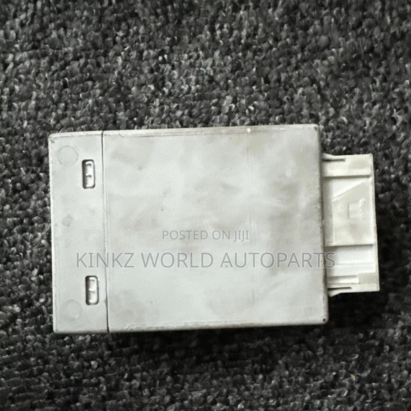 BMW X5 E70,E71 Air Suspension Control Unit Module 6793163