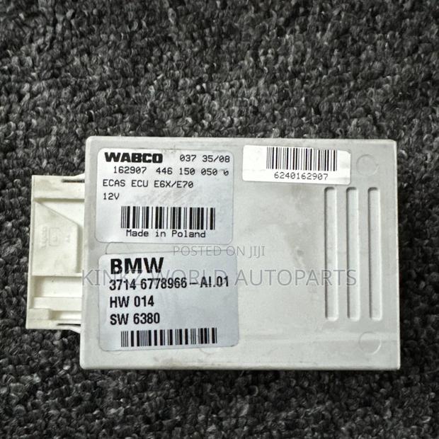 BMW X5 E70,E71 Air Suspension Control Unit Module 6793163
