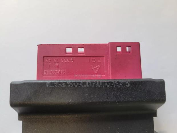 BMW Fuel Pump Control Ecu Ekpm3 E90 E92 E91 E93 E - thumbnail 3