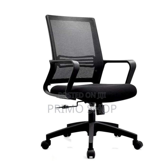 Task Chair -Ergonomic Mid-Back Office Mesh Swivel Seat - thumbnail 3