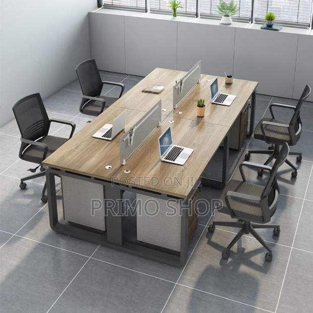 Task Chair -Ergonomic Mid-Back Office Mesh Swivel Seat - thumbnail 4